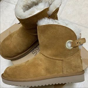 Koolaburra by Ugg Remley mini size 6